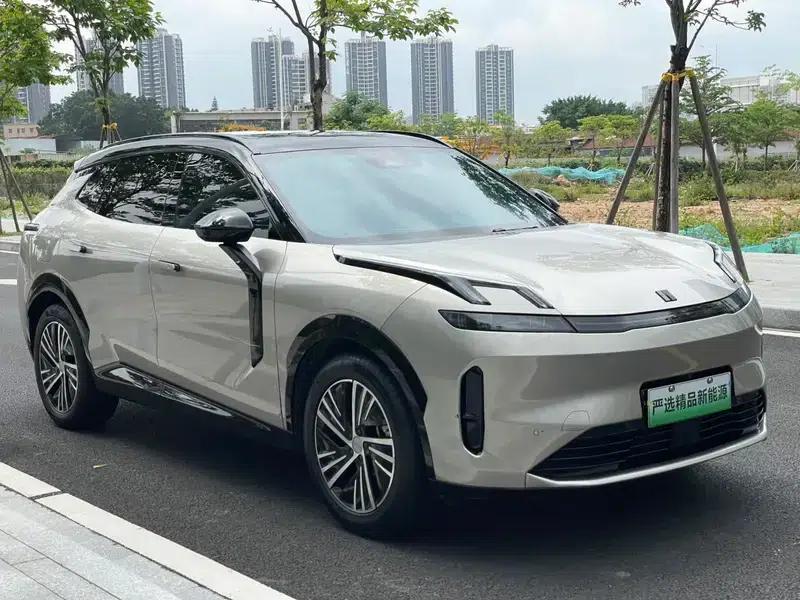 Lynk & Co 08 EM-P 2023 Model, 245km Super Long Range Halo — миниатюра 3