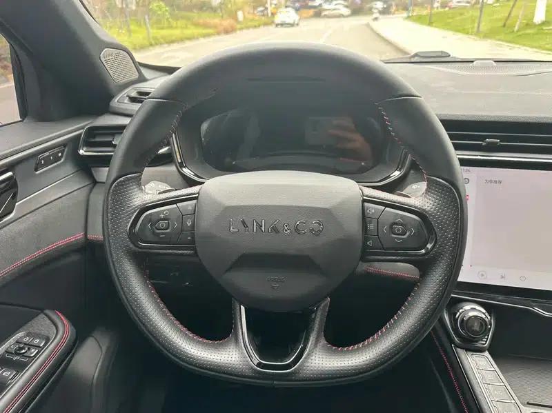 Lynk & Co 05 2022 2.0TD AWD Halo — миниатюра 18