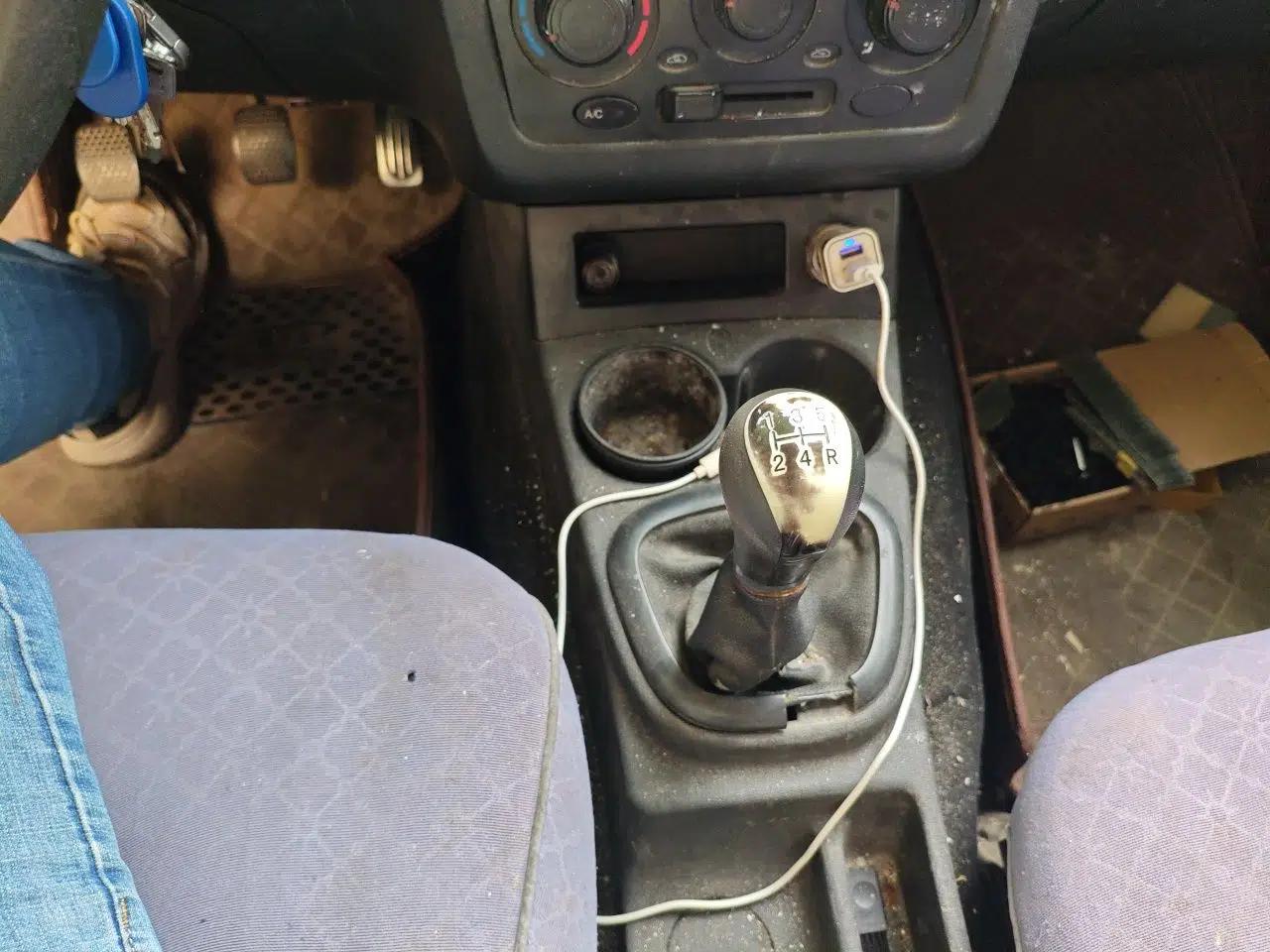 Dongfeng Fengon 330 2014 1.5L Manual Utility Version DK15 — миниатюра 14
