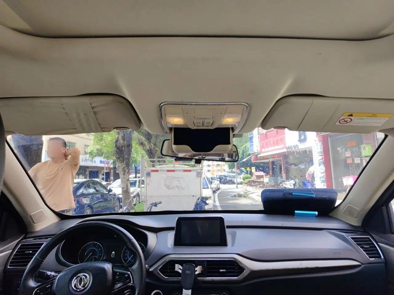 Dongfeng Fengon S560 2018 1.8L CVT Smart Connect 7-Seater — миниатюра 18