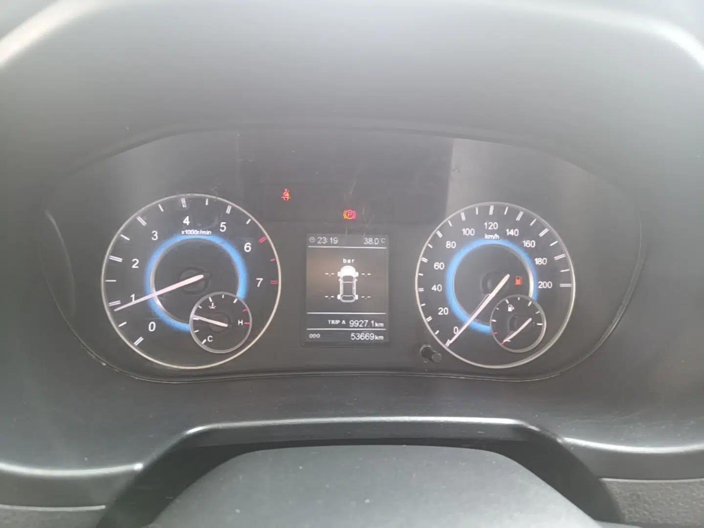 Dongfeng Fengon S560 2019 1.8L Manual Urban Model — миниатюра 14