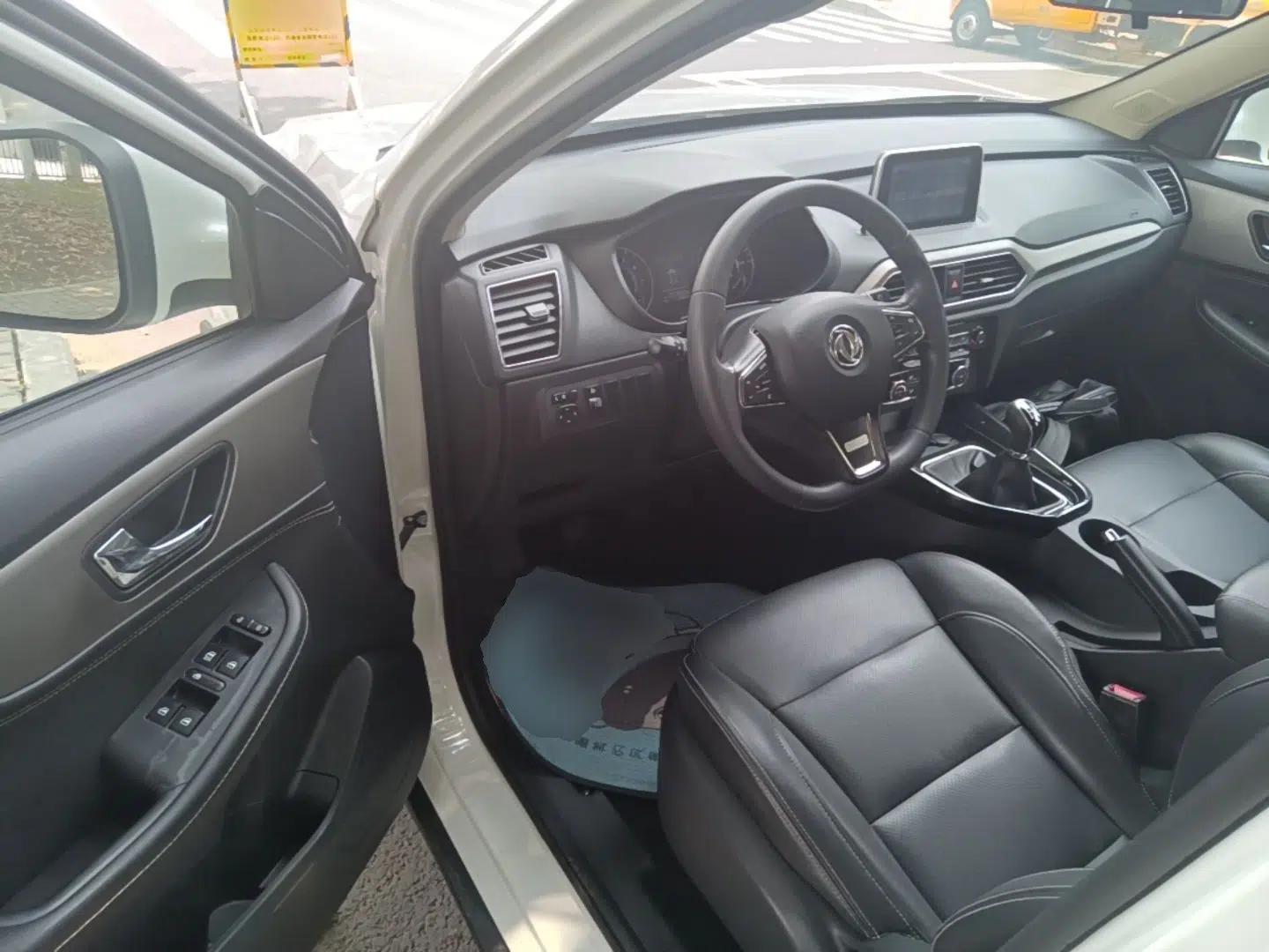 Dongfeng Fengon S560 2019 1.8L Manual Urban Model — миниатюра 18