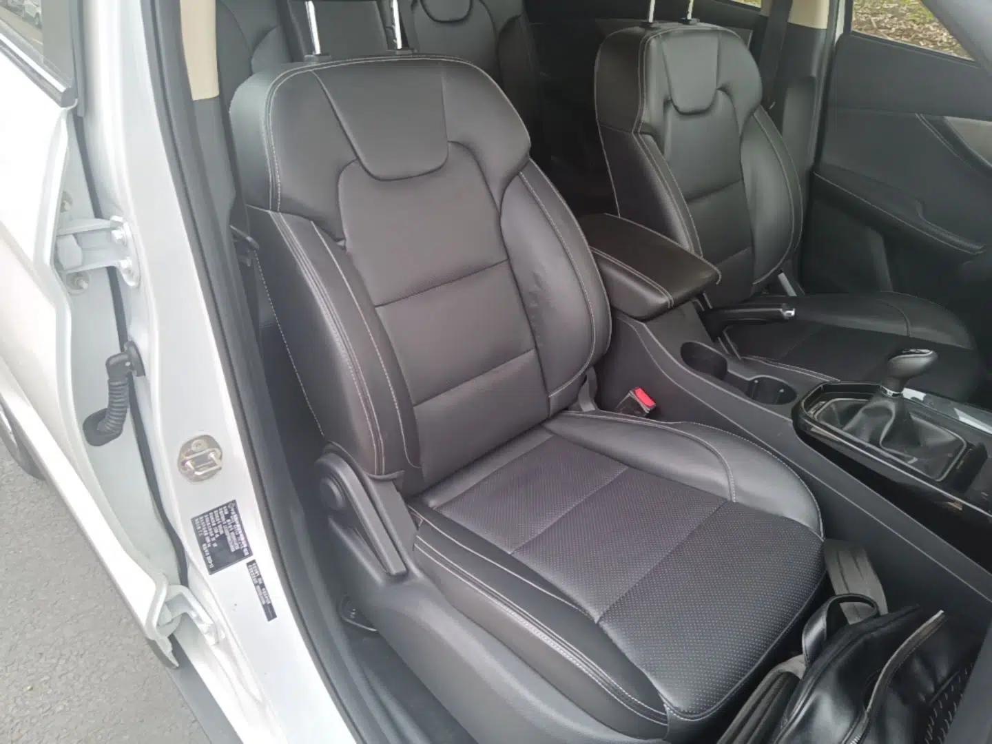 Dongfeng Fengon S560 2019 1.8L Manual Urban Model — миниатюра 19