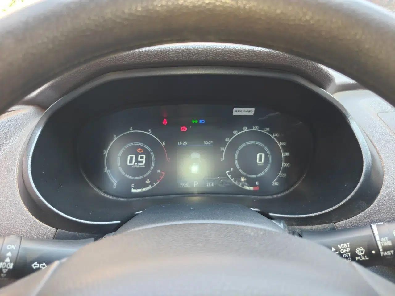 Dongfeng Fengon S560 2018 1.8L CVT Comfort Model 7 Seats — миниатюра 11
