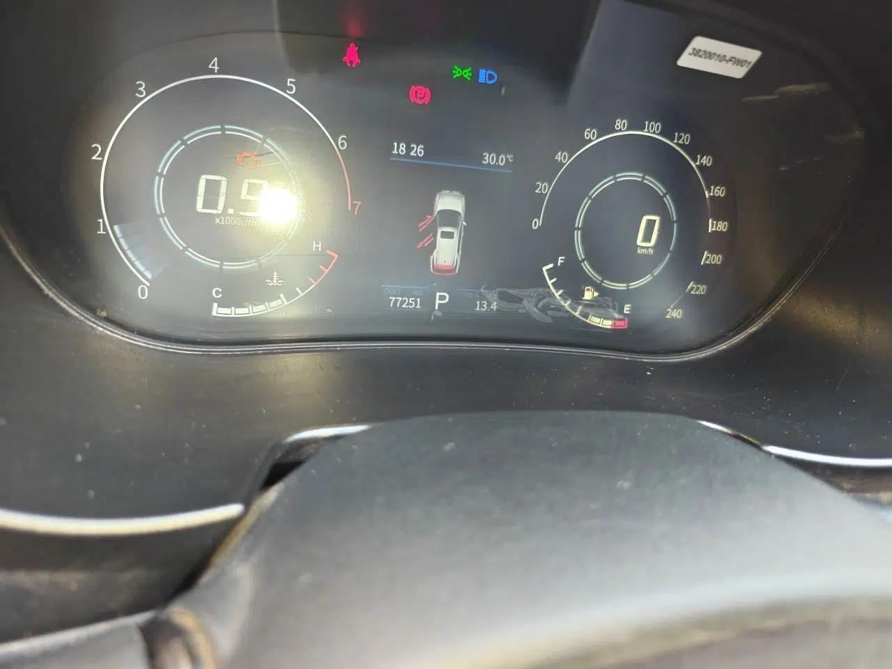 Dongfeng Fengon S560 2018 1.8L CVT Comfort Model 7 Seats — миниатюра 12