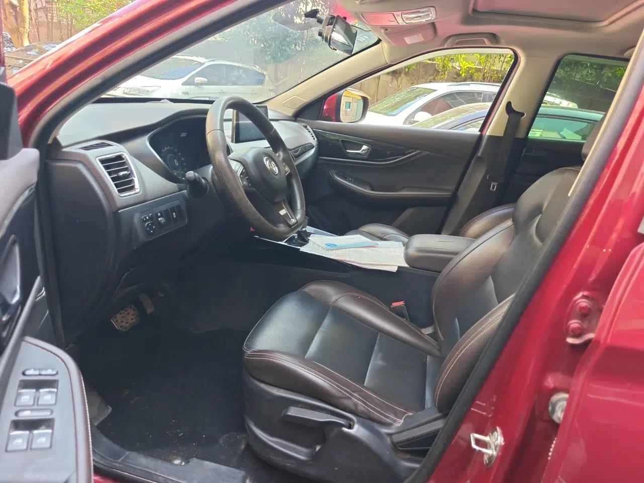 Dongfeng Fengon S560 2018 1.8L CVT Comfort Model 7 Seats — миниатюра 16