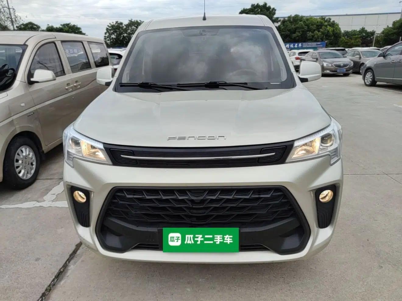 Dongfeng Fengon 380 2022 1.5L Comfort-Class Passenger Vehicle (Steel Spring) with 5 Seats — миниатюра 2