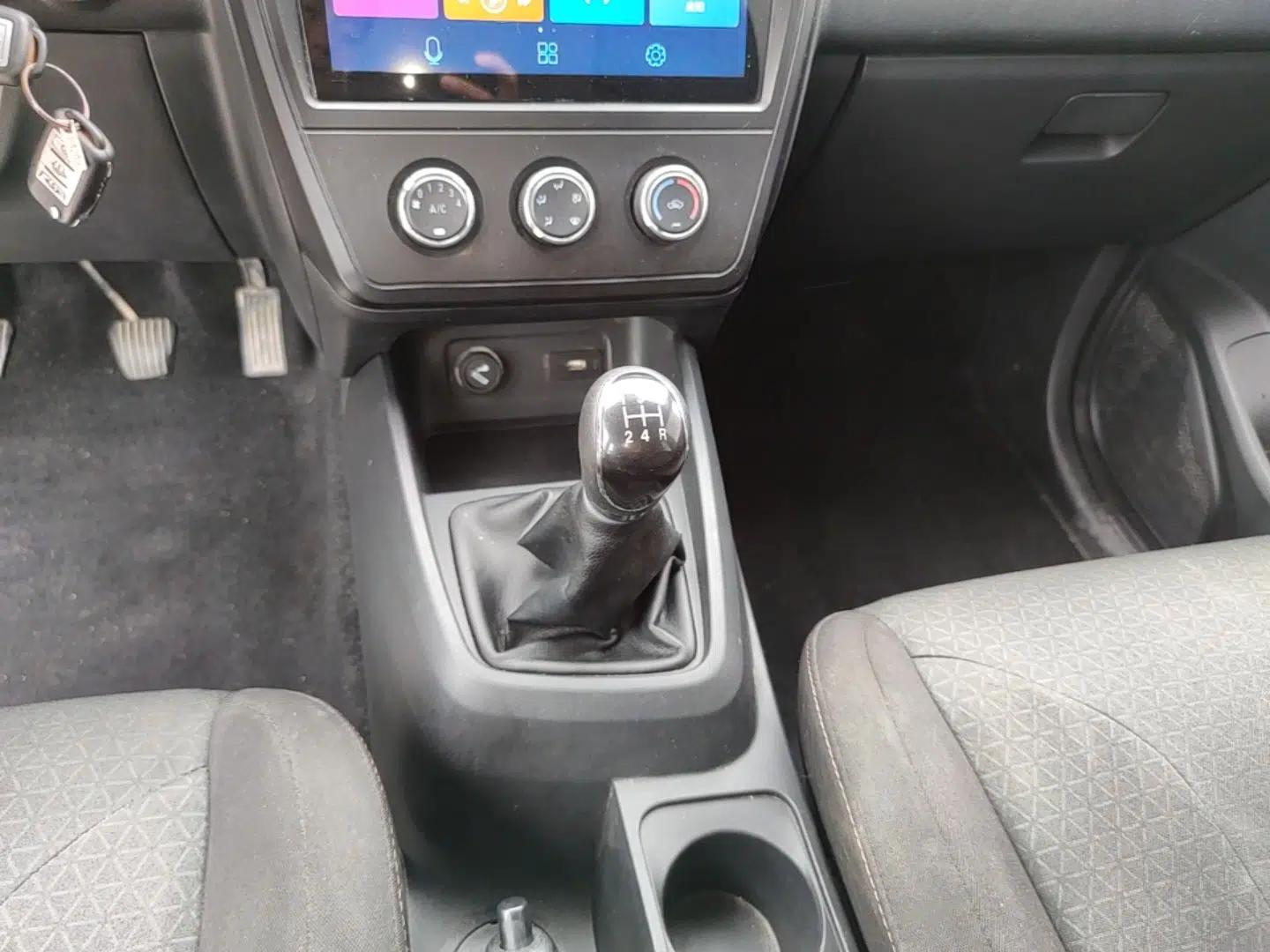 Dongfeng Fengon 380 2022 1.5L Comfort-Class Passenger Vehicle (Steel Spring) with 5 Seats — миниатюра 16