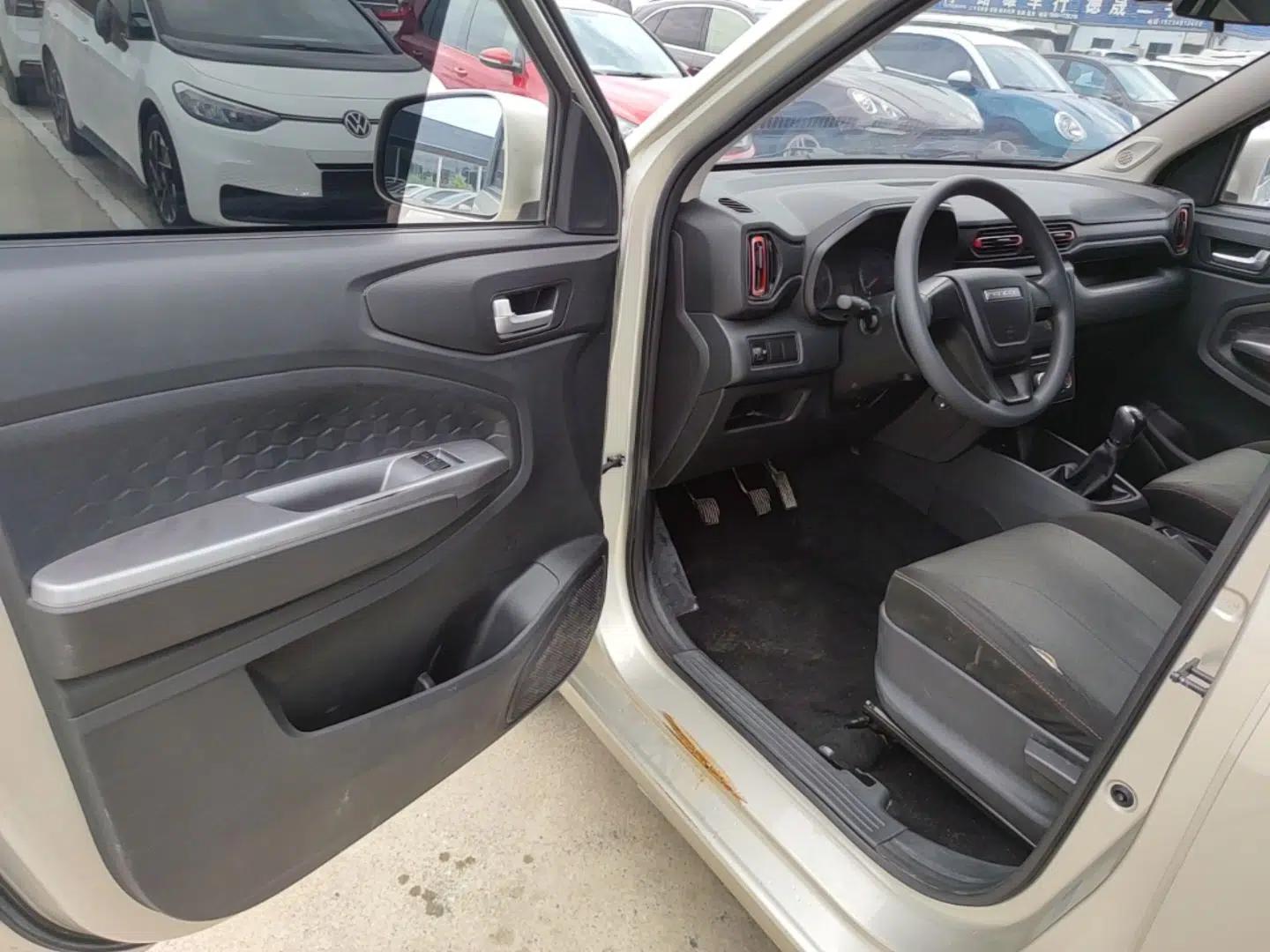 Dongfeng Fengon 380 2022 1.5L Comfort-Class Passenger Vehicle (Steel Spring) with 5 Seats — миниатюра 18