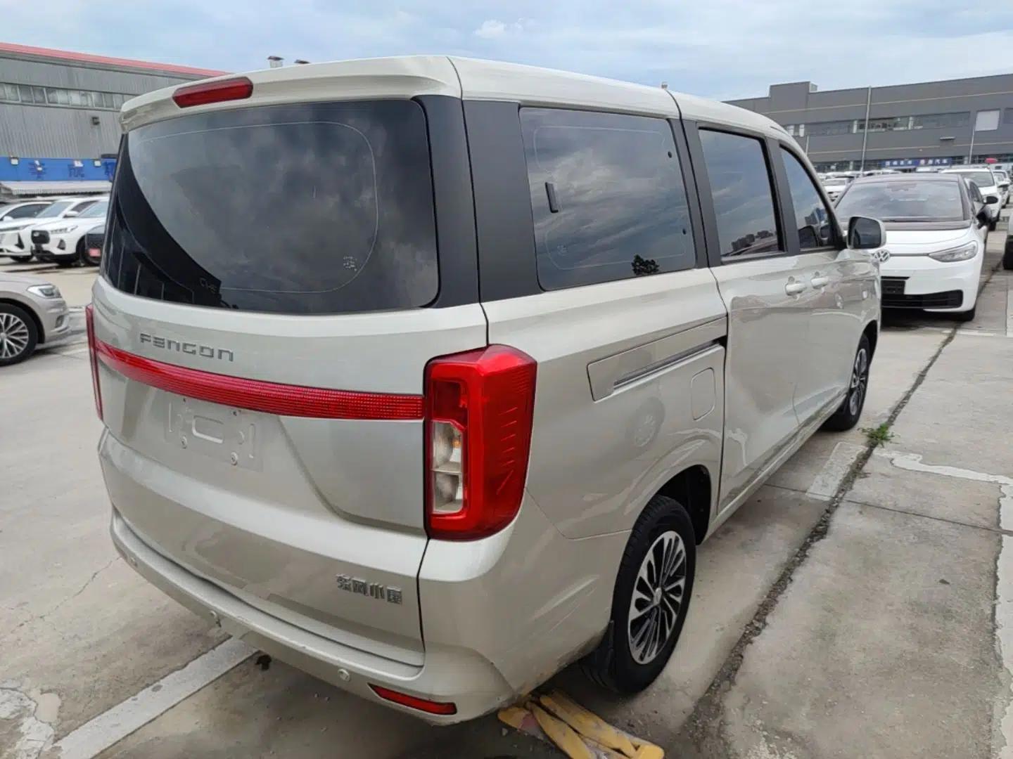Dongfeng Fengon 380 2022 1.5L Comfort-Class Passenger Vehicle (Steel Spring) with 5 Seats — миниатюра 6