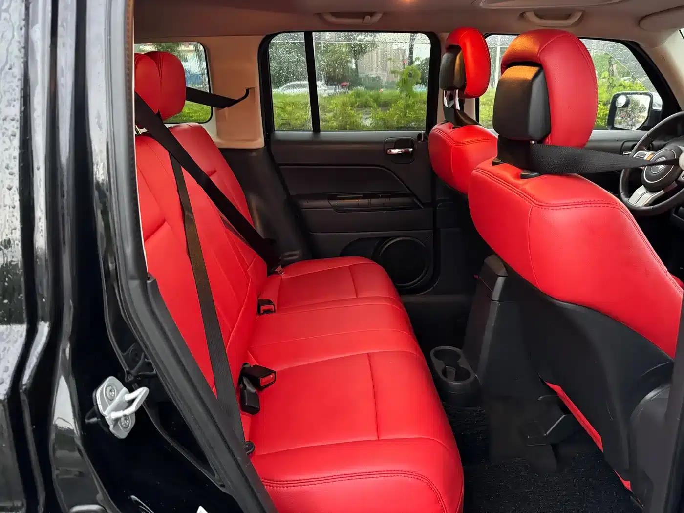 2013 Jeep Compass 2.4 Sport — миниатюра 14