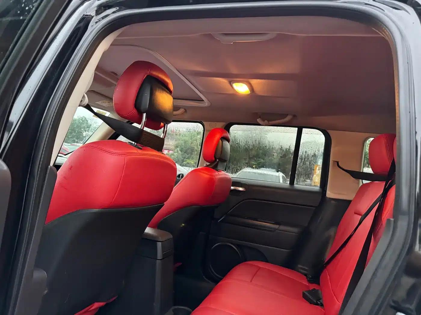 2013 Jeep Compass 2.4 Sport — миниатюра 15
