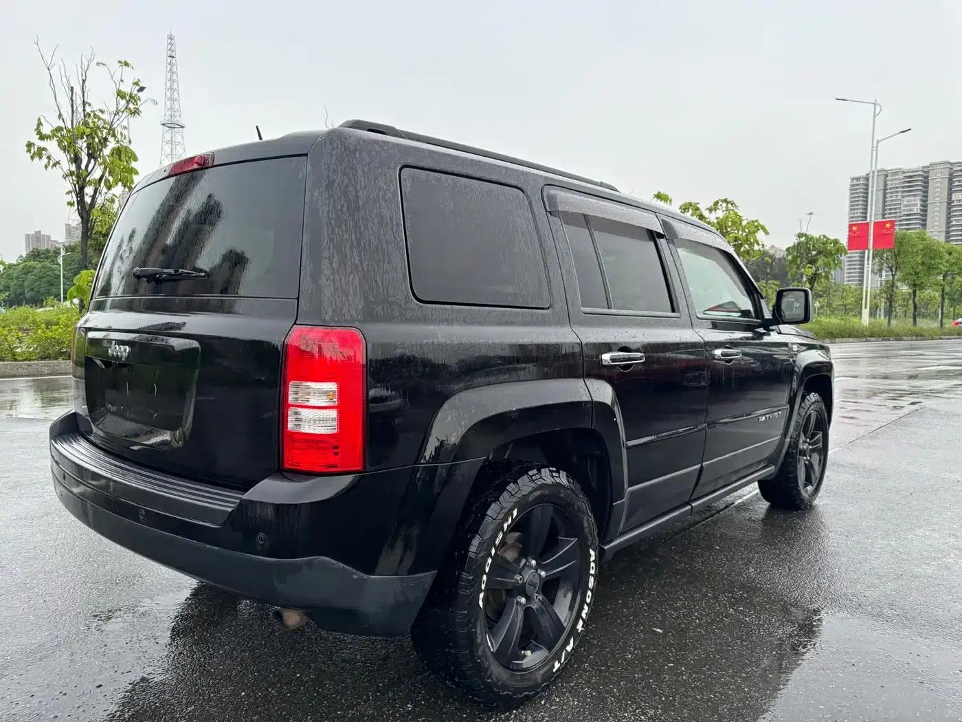 2013 Jeep Compass 2.4 Sport — миниатюра 6