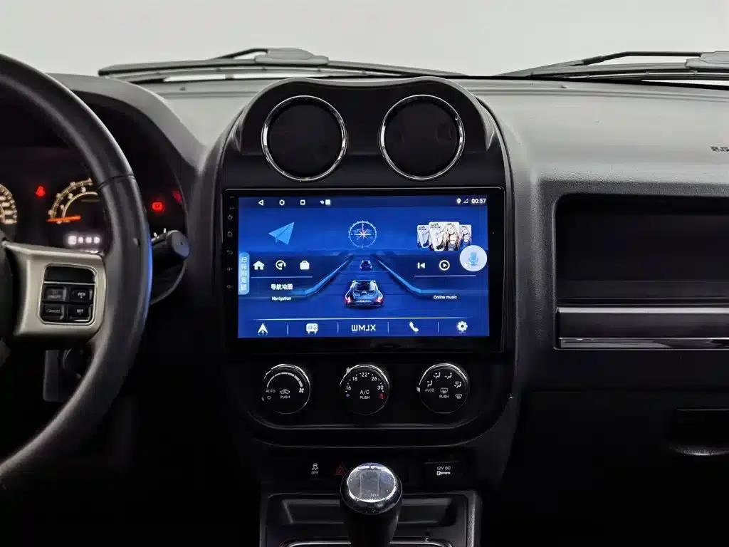 2014 Jeep Compass 2.4L Sport Edition — миниатюра 12