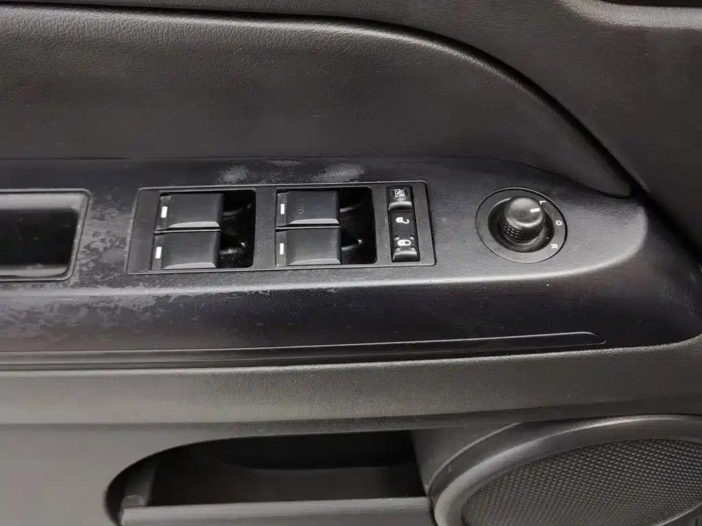 2014 Jeep Compass 2.4L Sport Edition — миниатюра 9