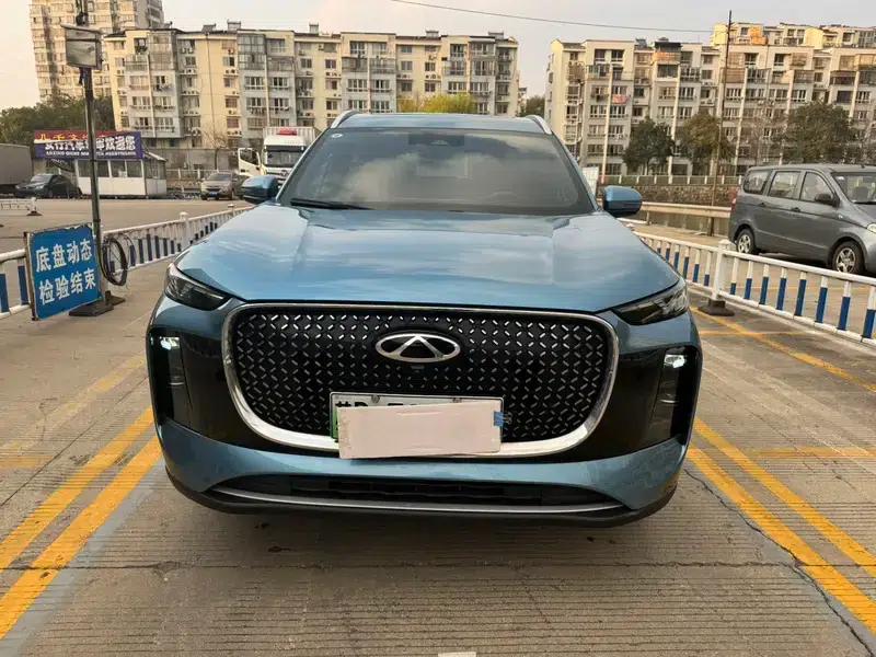 Chery Tiggo 8 PLUS C-DM 2025 1.5T Premium Edition — миниатюра 2