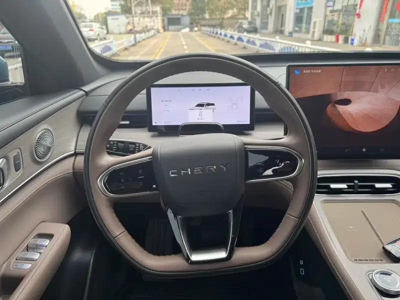 Chery Tiggo 8 PLUS C-DM 2025 1.5T Premium Edition — миниатюра 16