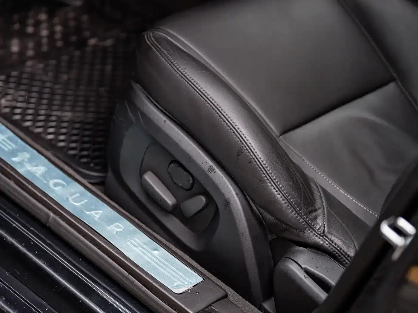 2012 Jaguar XF 3.0L V6 Elegance Edition — миниатюра 7