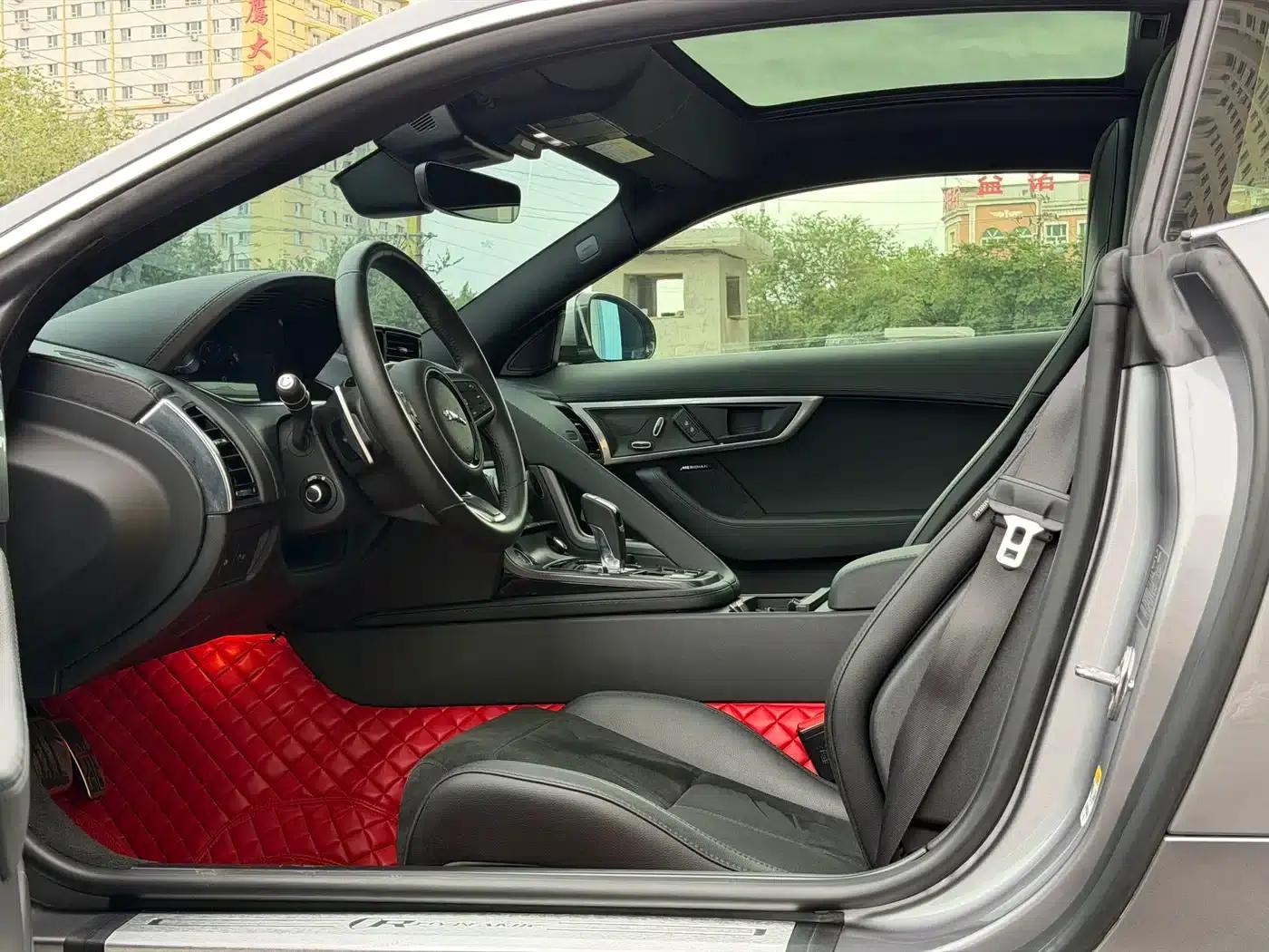 2021 Jaguar F-TYPE P380 AWD R-Dynamic Coupe — миниатюра 4