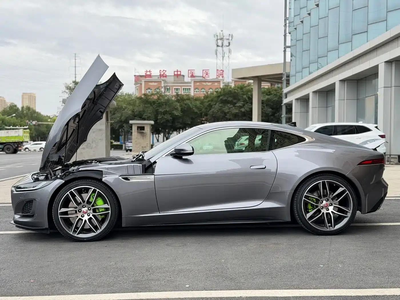 2021 Jaguar F-TYPE P380 AWD R-Dynamic Coupe — миниатюра 10