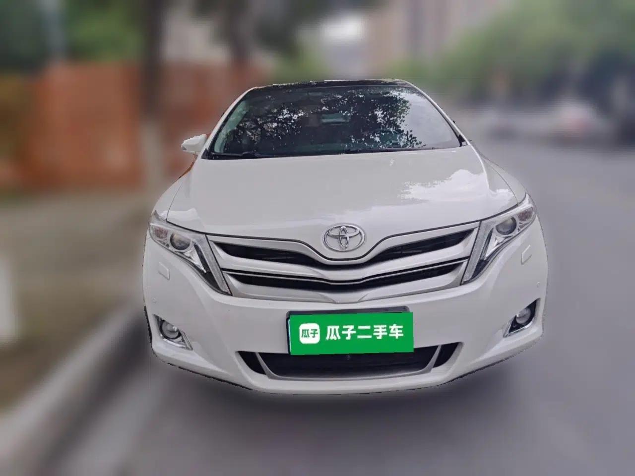 Toyota Venza 2013 2.7L 4x4 Luxury Edition — миниатюра 2
