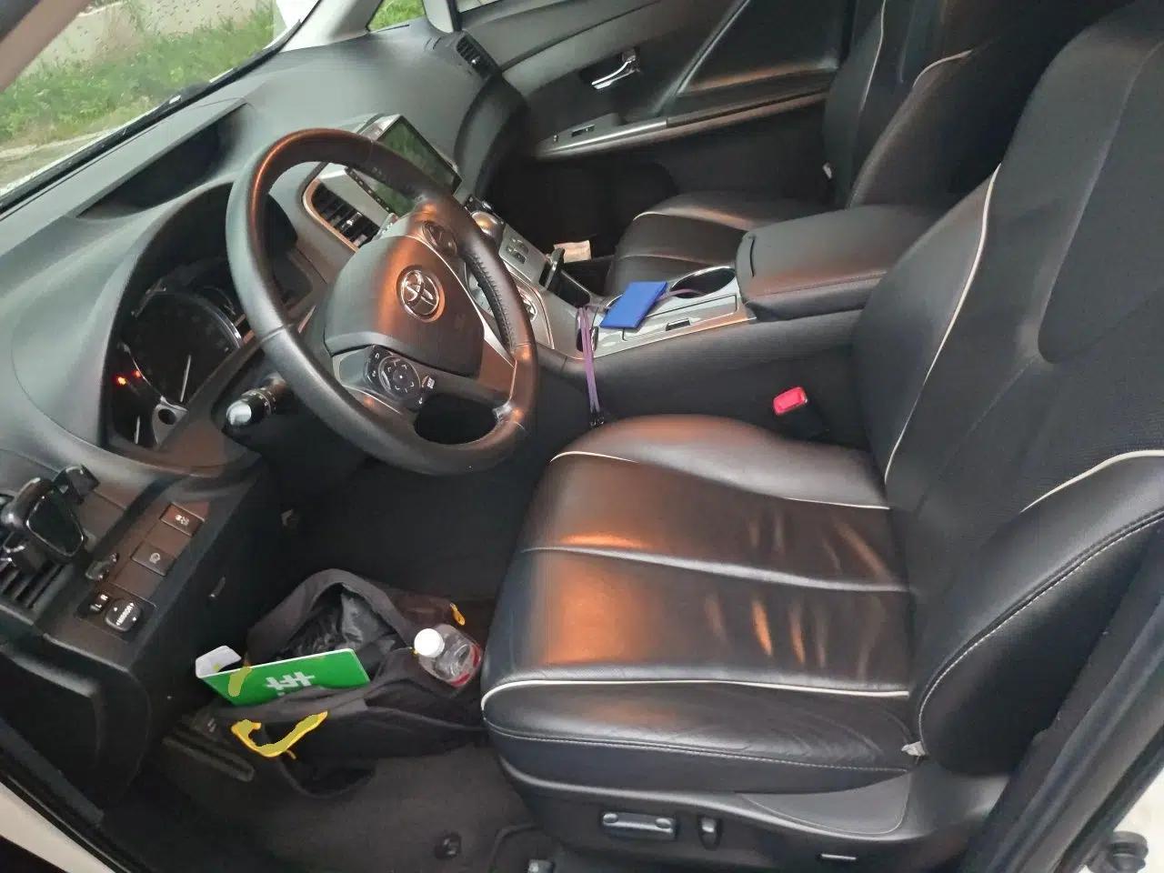 Toyota Venza 2013 2.7L 4x4 Luxury Edition — миниатюра 15