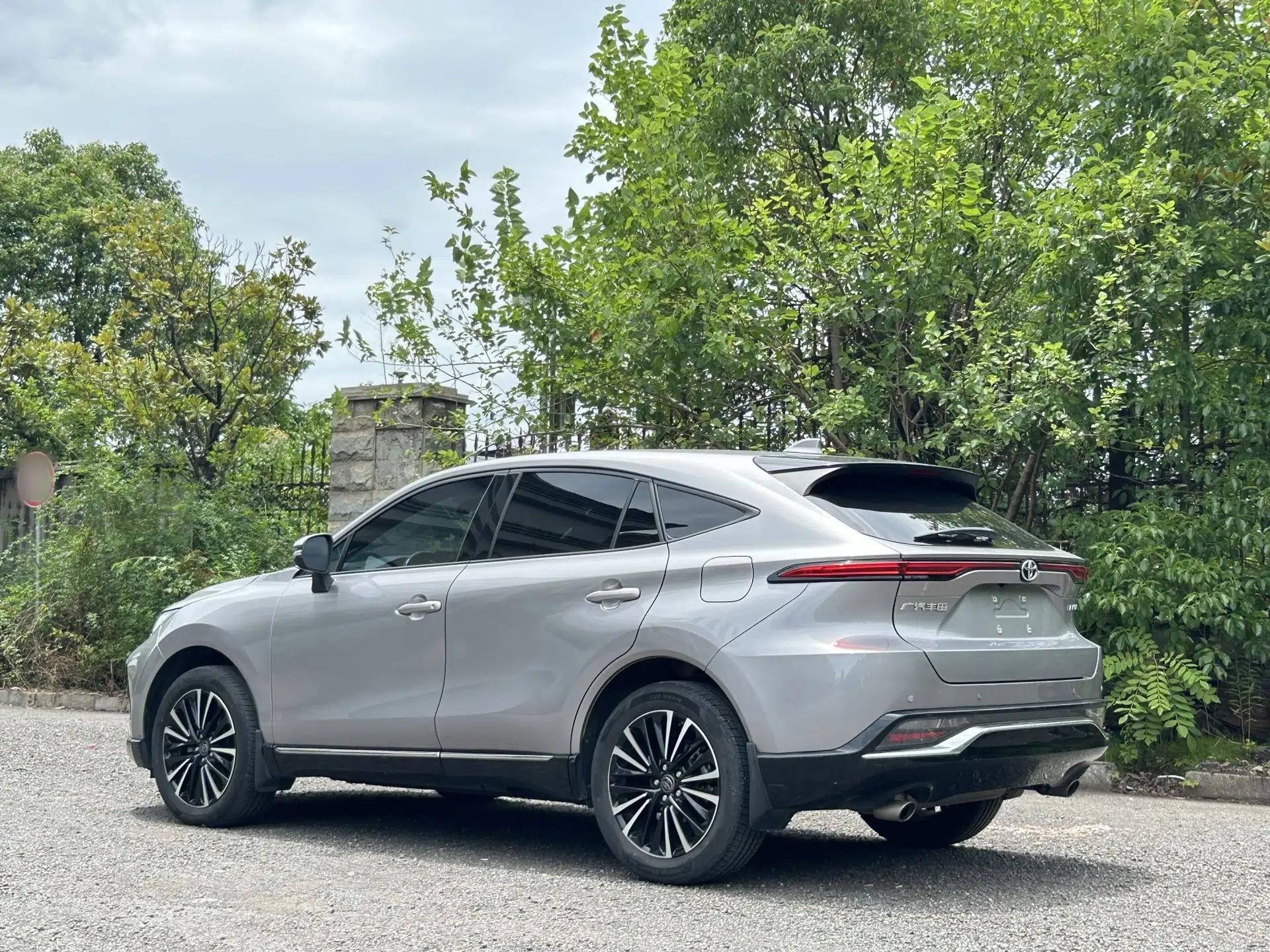 Toyota Venza 2022 2.0L CVT Two-Wheel Drive Prestige Edition — миниатюра 18