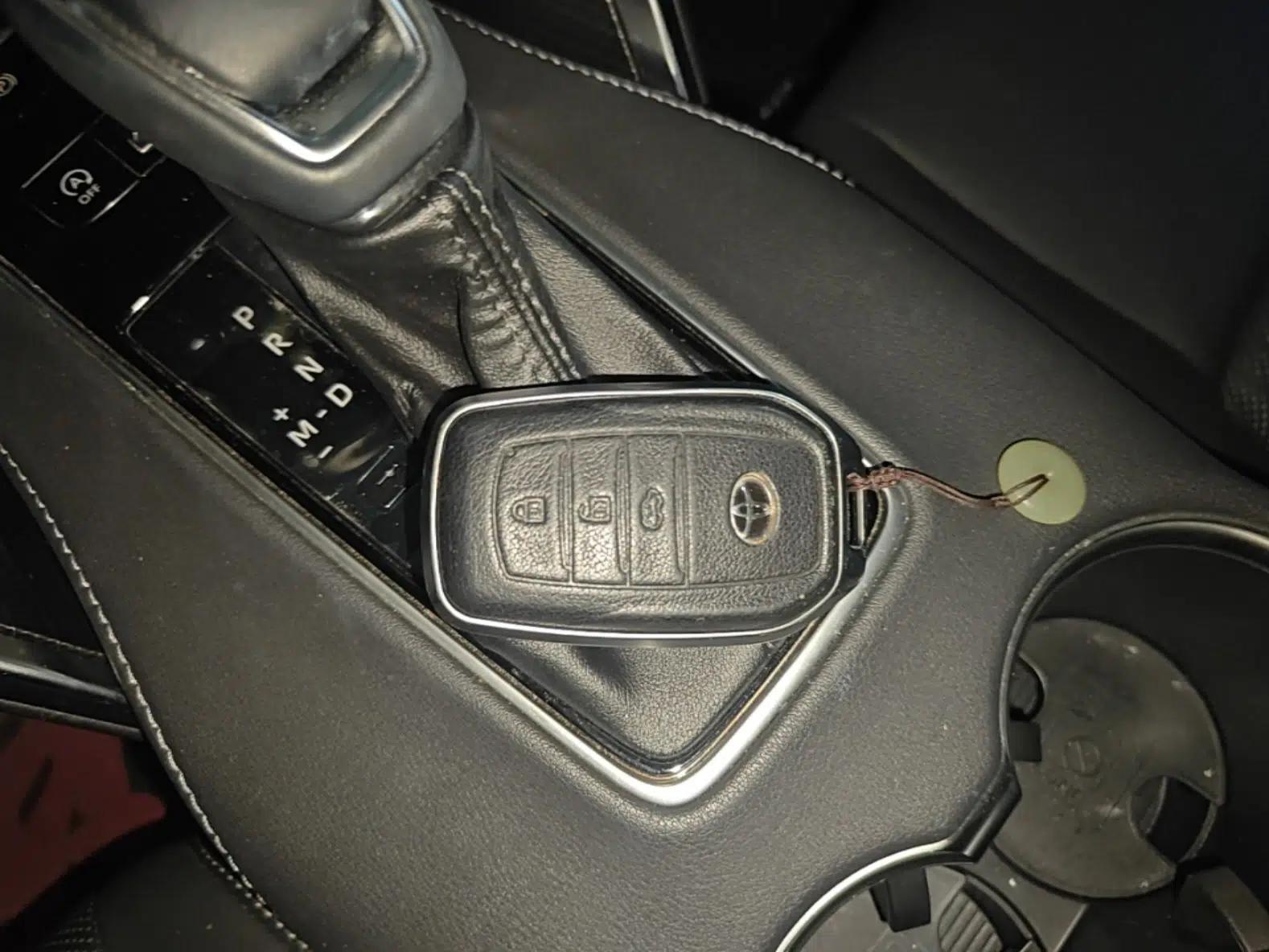 Toyota Venza 2022 2.0L CVT Two-Wheel Drive Prestige Edition — миниатюра 30