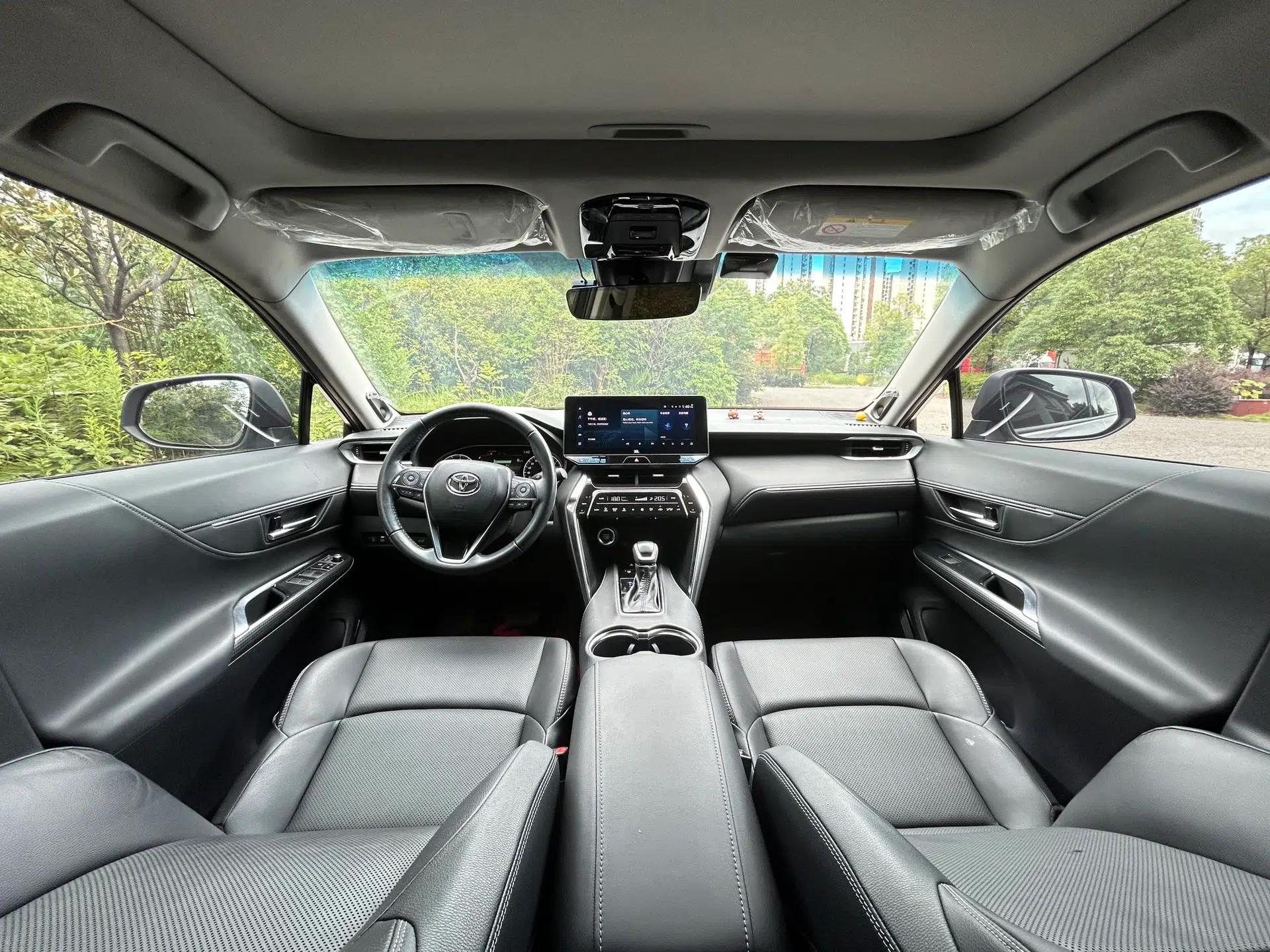 Toyota Venza 2022 2.0L CVT Two-Wheel Drive Prestige Edition — миниатюра 31