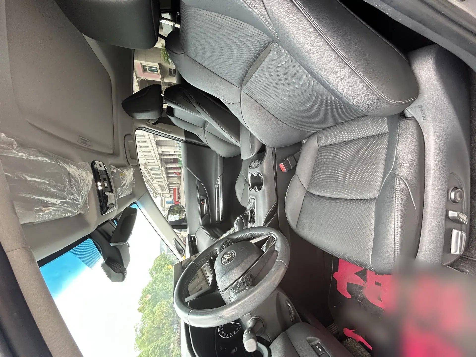 Toyota Venza 2022 2.0L CVT Two-Wheel Drive Prestige Edition — миниатюра 32