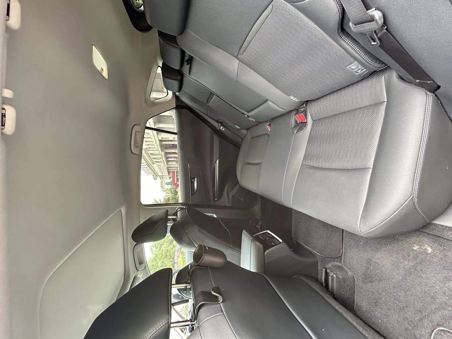 Toyota Venza 2022 2.0L CVT Two-Wheel Drive Prestige Edition — миниатюра 33