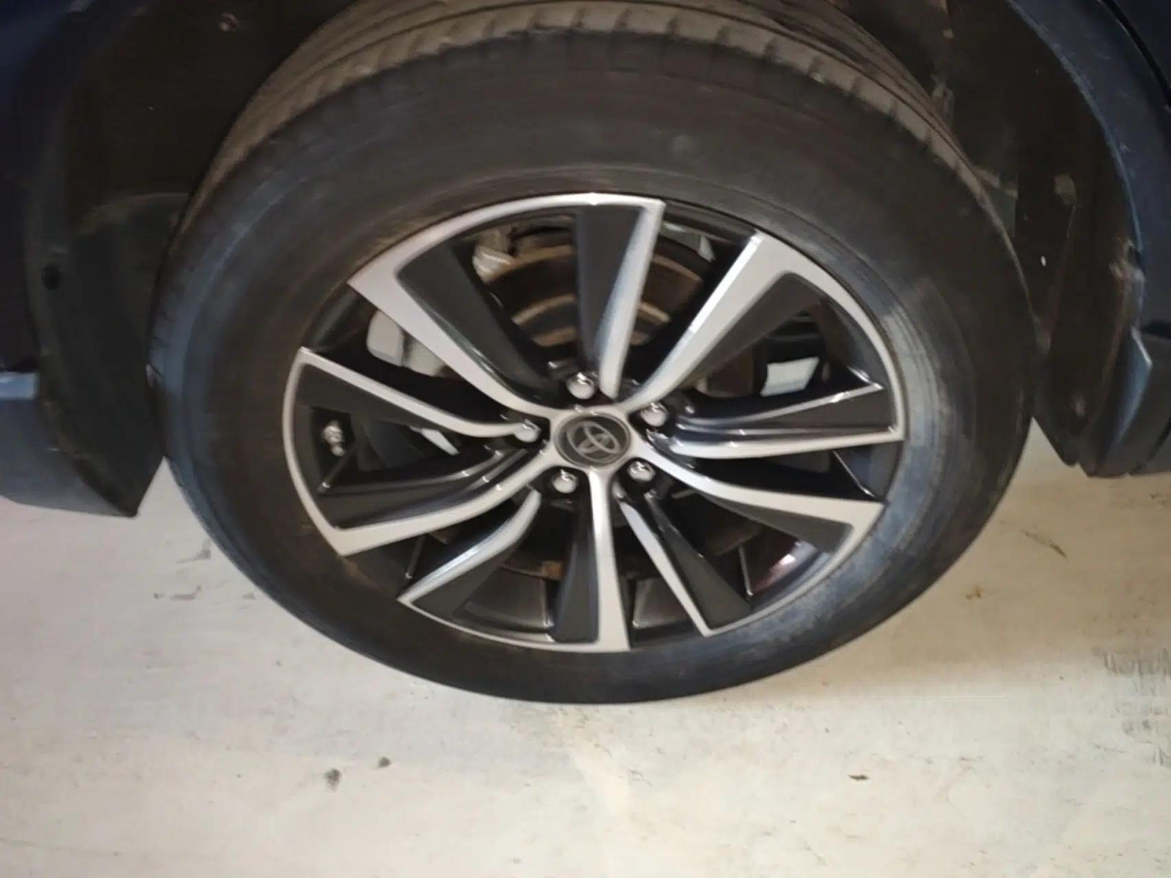 Toyota Harrier 2022 2.0L CVT Two-Wheel Drive Luxury Edition — миниатюра 13