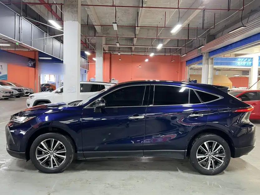 Toyota Harrier 2022 2.0L CVT Two-Wheel Drive Luxury Edition — миниатюра 20
