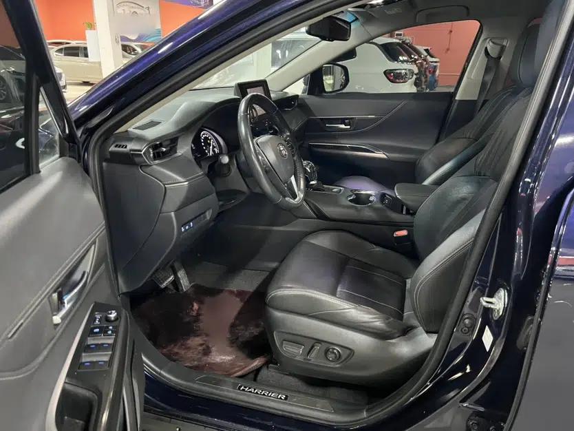 Toyota Harrier 2022 2.0L CVT Two-Wheel Drive Luxury Edition — миниатюра 39