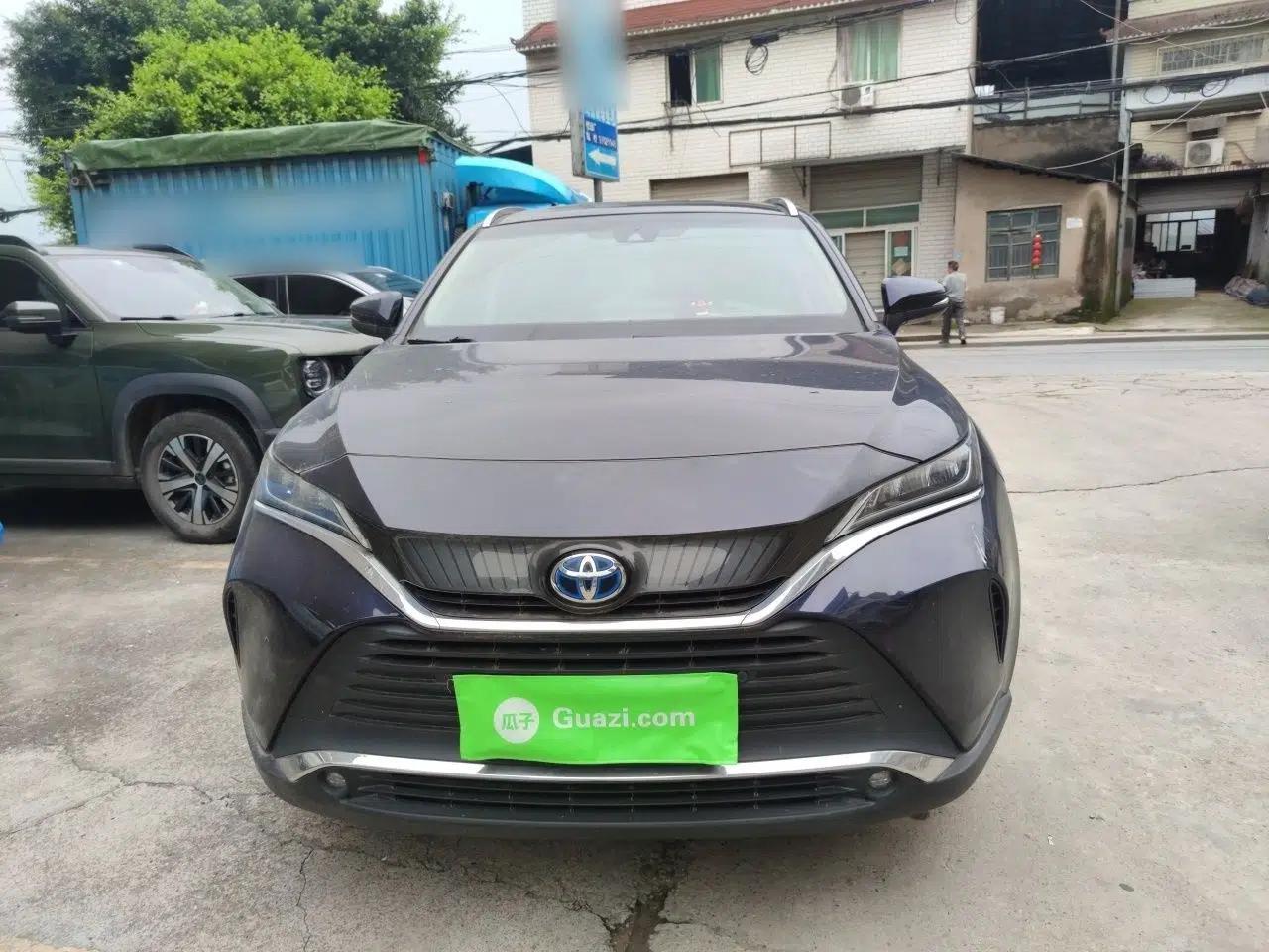 Toyota Harrier 2022 Dual-Engine 2.5L CVT Two-Wheel Drive Luxury Edition — миниатюра 2
