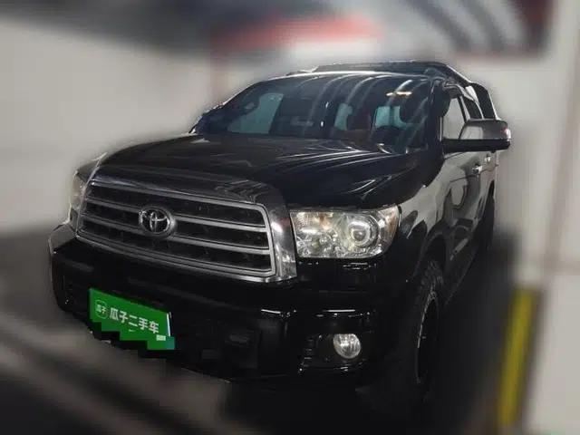 Toyota Sequoia Toyota Sequoia 2011, 5.7-liter V8, automatic transmission, gasoline, seven seats, parallel import.