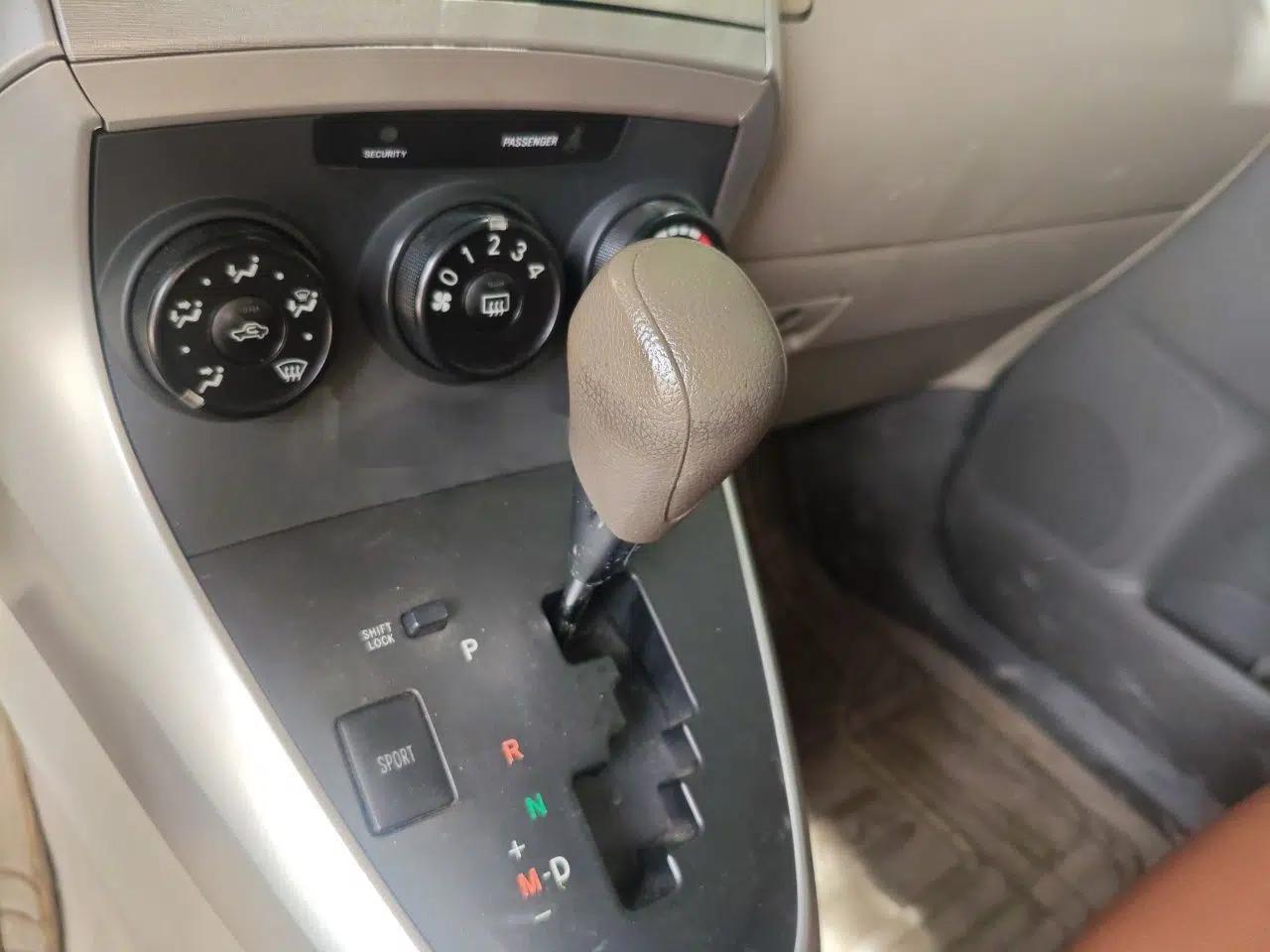 Toyota Verso 2011 180E CVT Elite Edition — миниатюра 14
