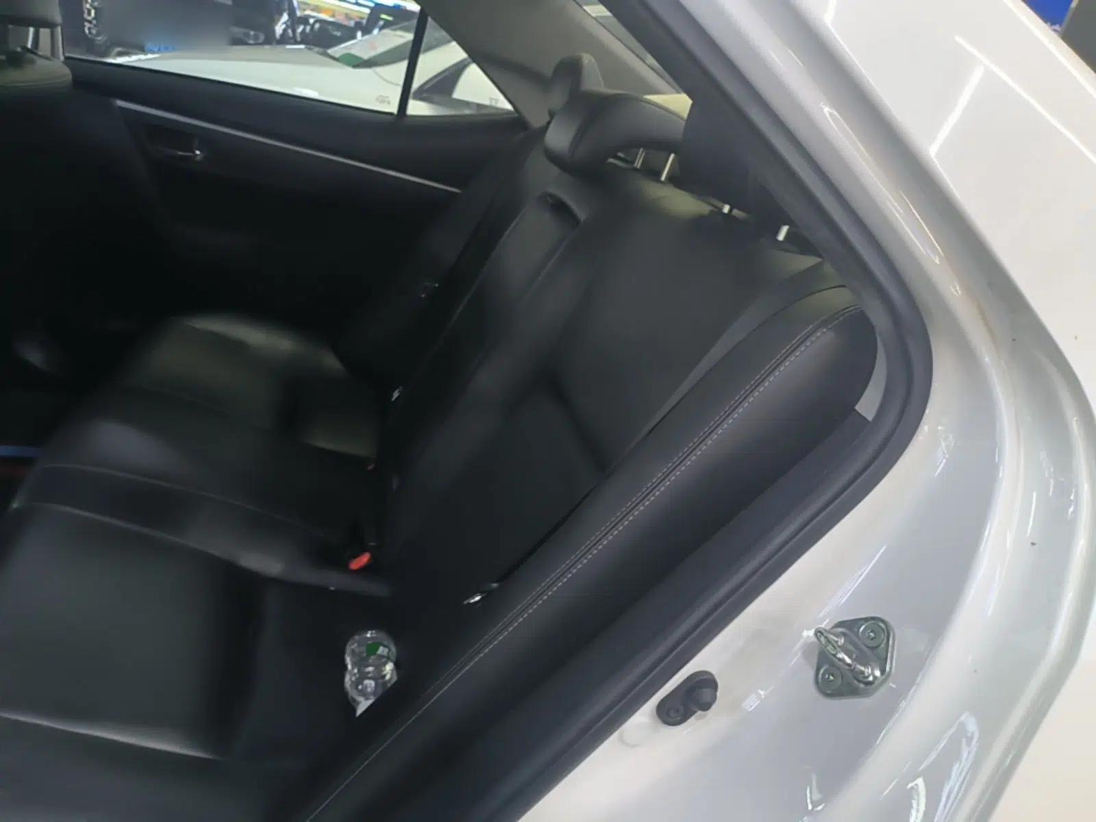 Toyota Corolla Hybrid E+ 2020 1.8L E-CVT Comfort Edition — миниатюра 20