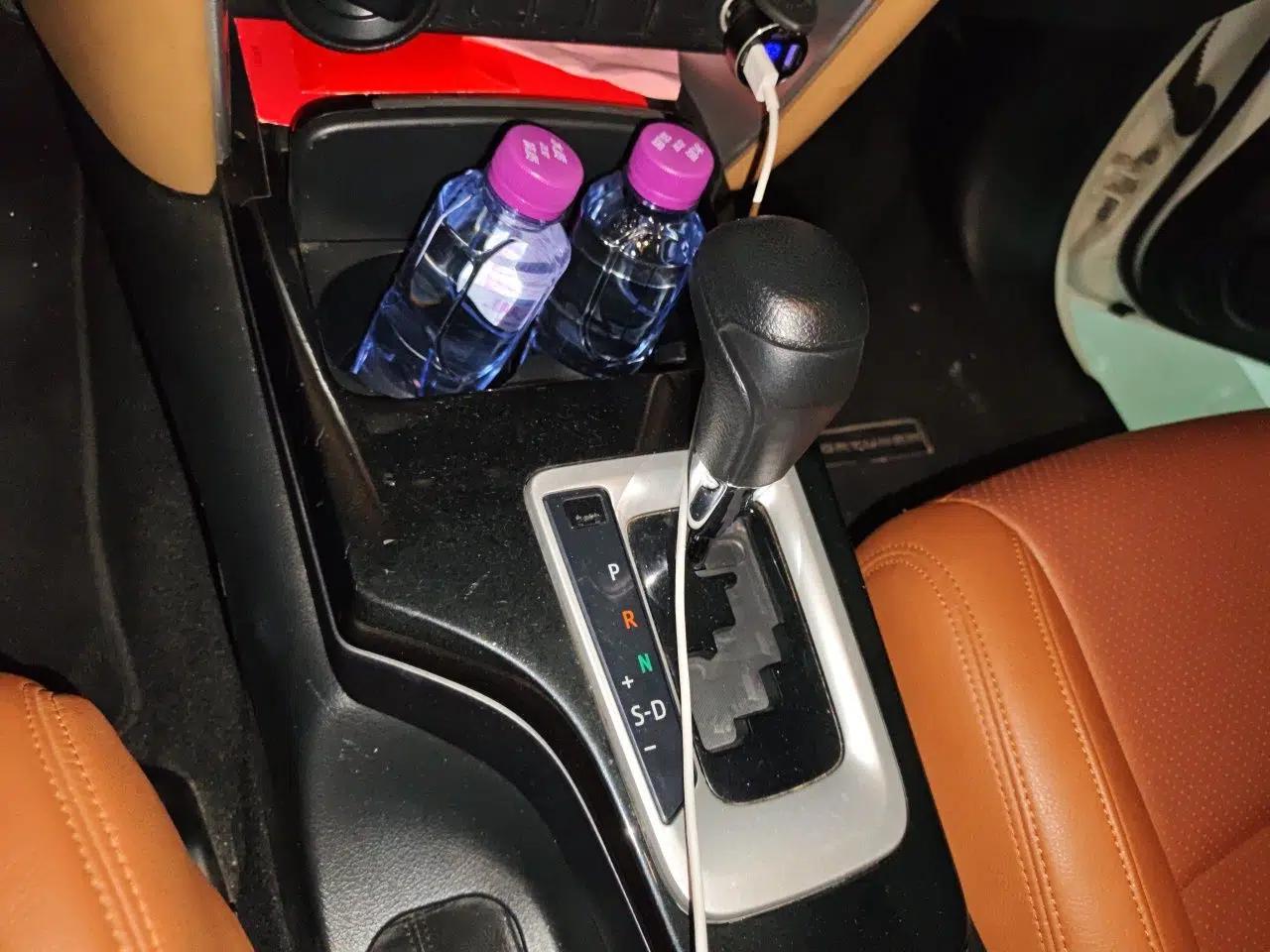 Toyota Fortuner Toyota Fortuner 2019, 2.7-liter engine, seven-seater, no sunroof, white, parallel import. — миниатюра 14