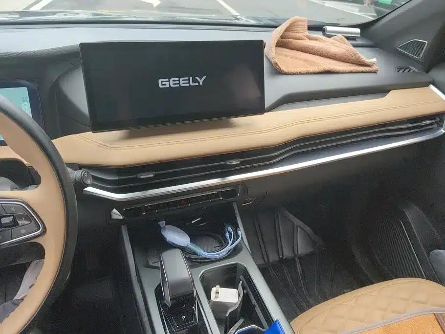 Geely Haoyue L 2023 2.0T DCT Flagship Edition — миниатюра 12