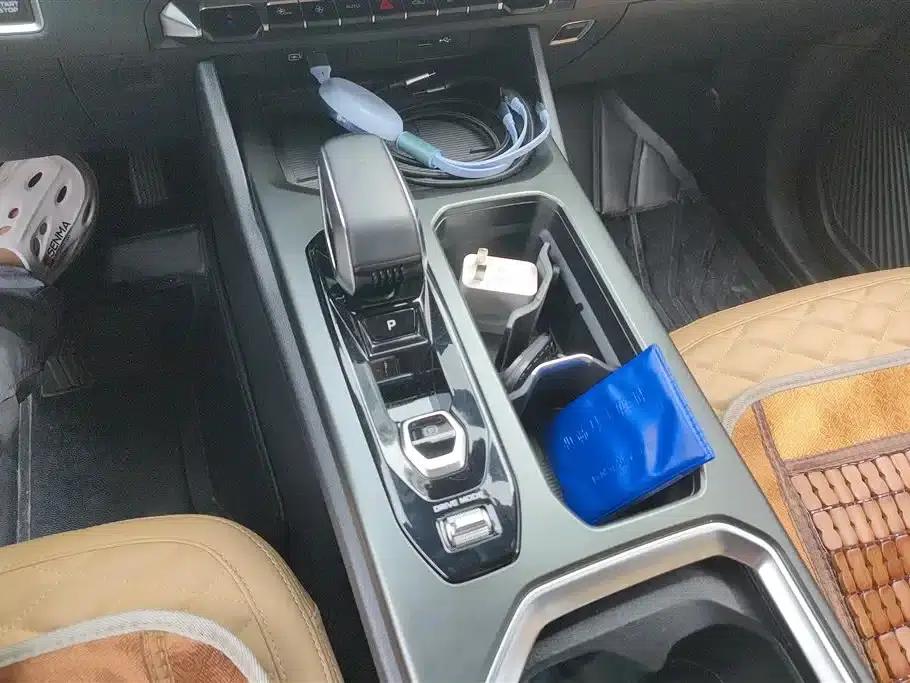 Geely Haoyue L 2023 2.0T DCT Flagship Edition — миниатюра 15