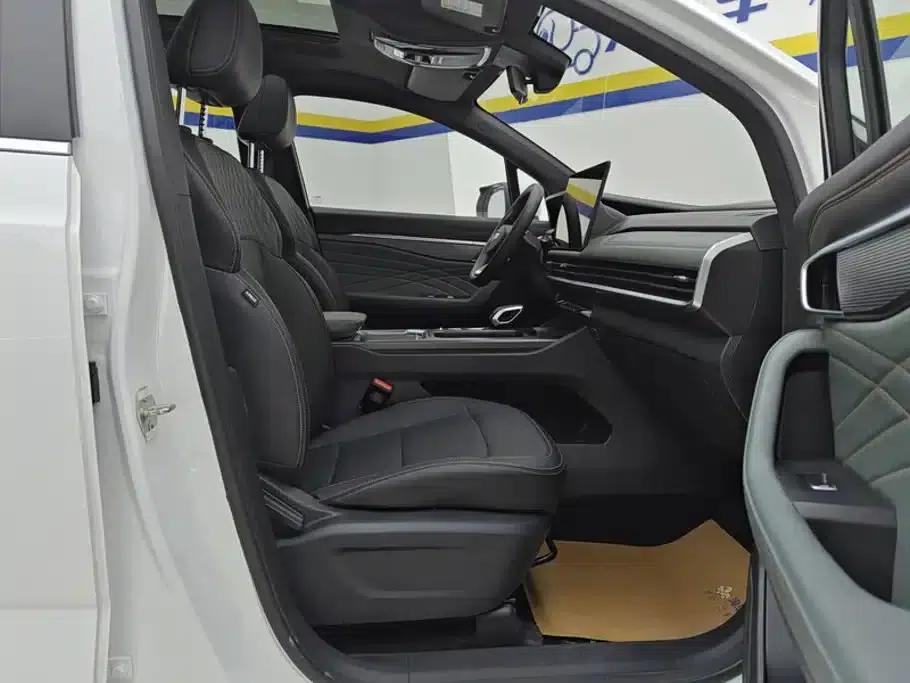 Haoyue L 2024 2.0T DCT Luxury Edition — миниатюра 8