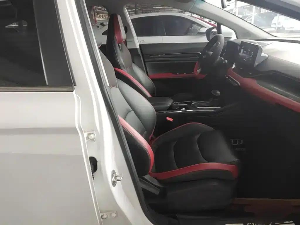 Geely Emgrand S 2021 1.4T CVT Premium Edition — миниатюра 25