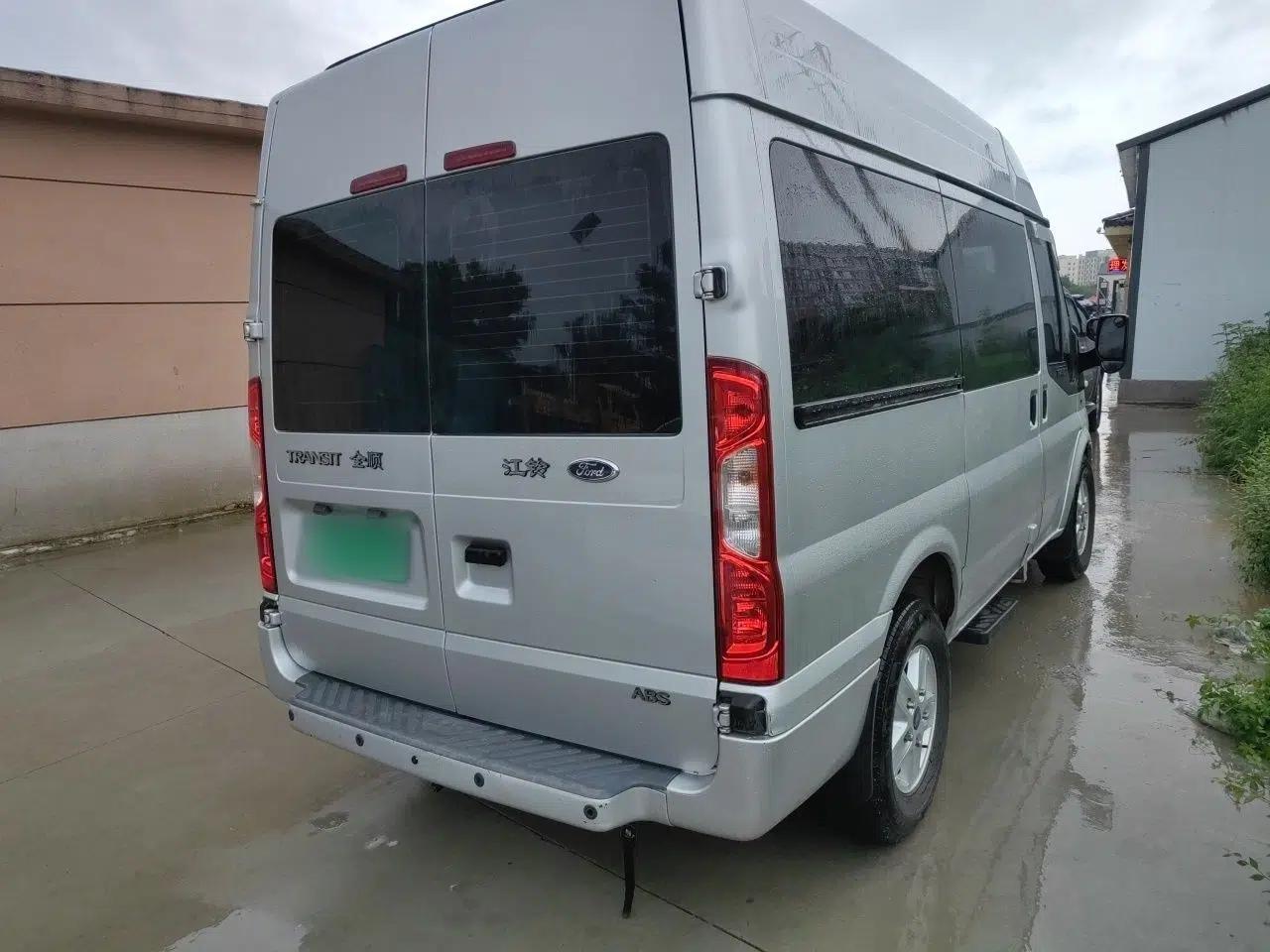 Ford Transit Custom 2016 2.4T Short Wheelbase 7-Seater Mid-Height Passenger Van — миниатюра 6