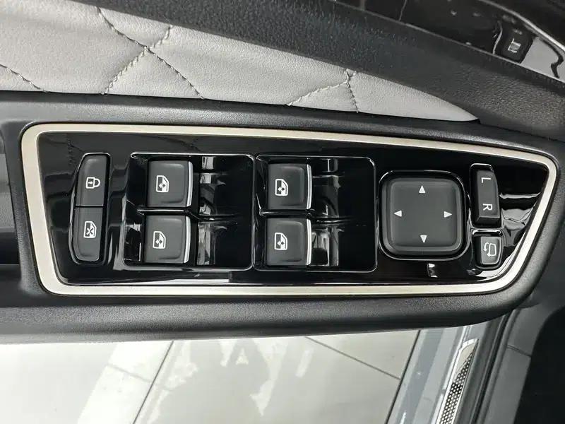 Jetta VS7 2022 280TSI Automatic High Gloss Glory Edition — миниатюра 10
