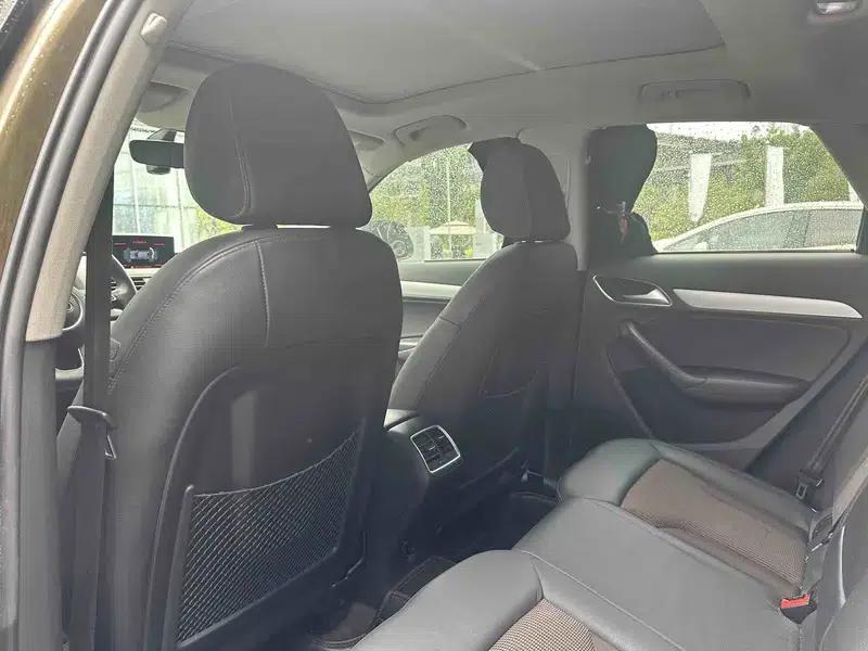 Audi Q3 2018 30th Anniversary Edition 30 TFSI Fashion Model — миниатюра 9