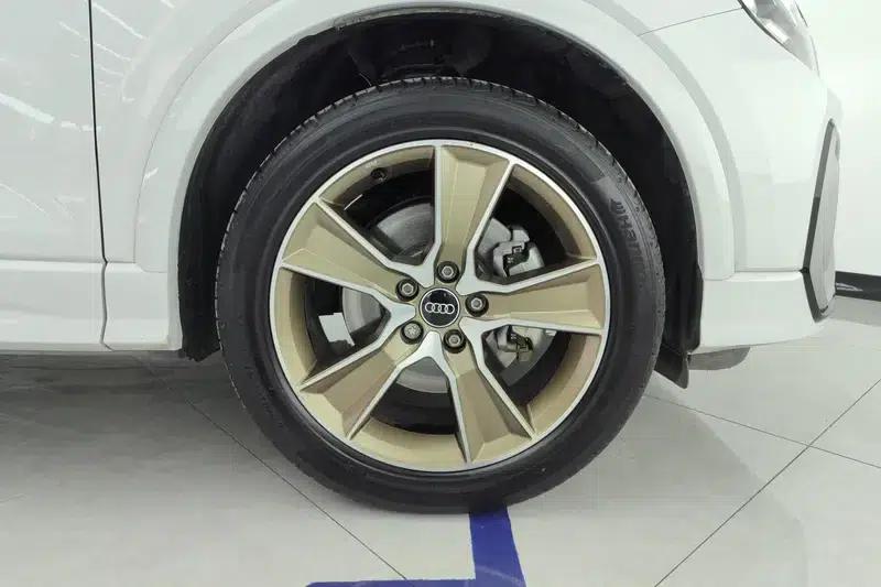 Audi Q3 2023 35 TFSI Fashion Dynamic Edition — миниатюра 8