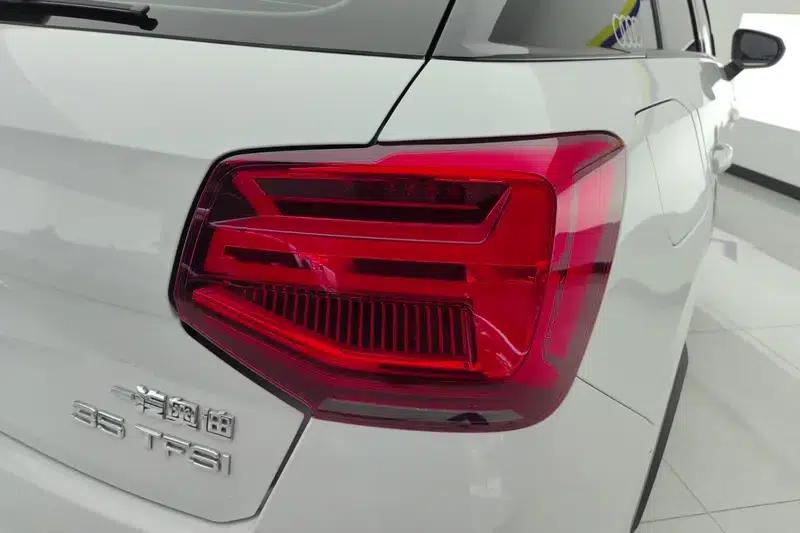 Audi Q3 2023 35 TFSI Fashion Dynamic Edition — миниатюра 10