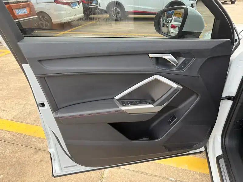 Audi Q3 2021 35 TFSI Fashion Elegance — миниатюра 11