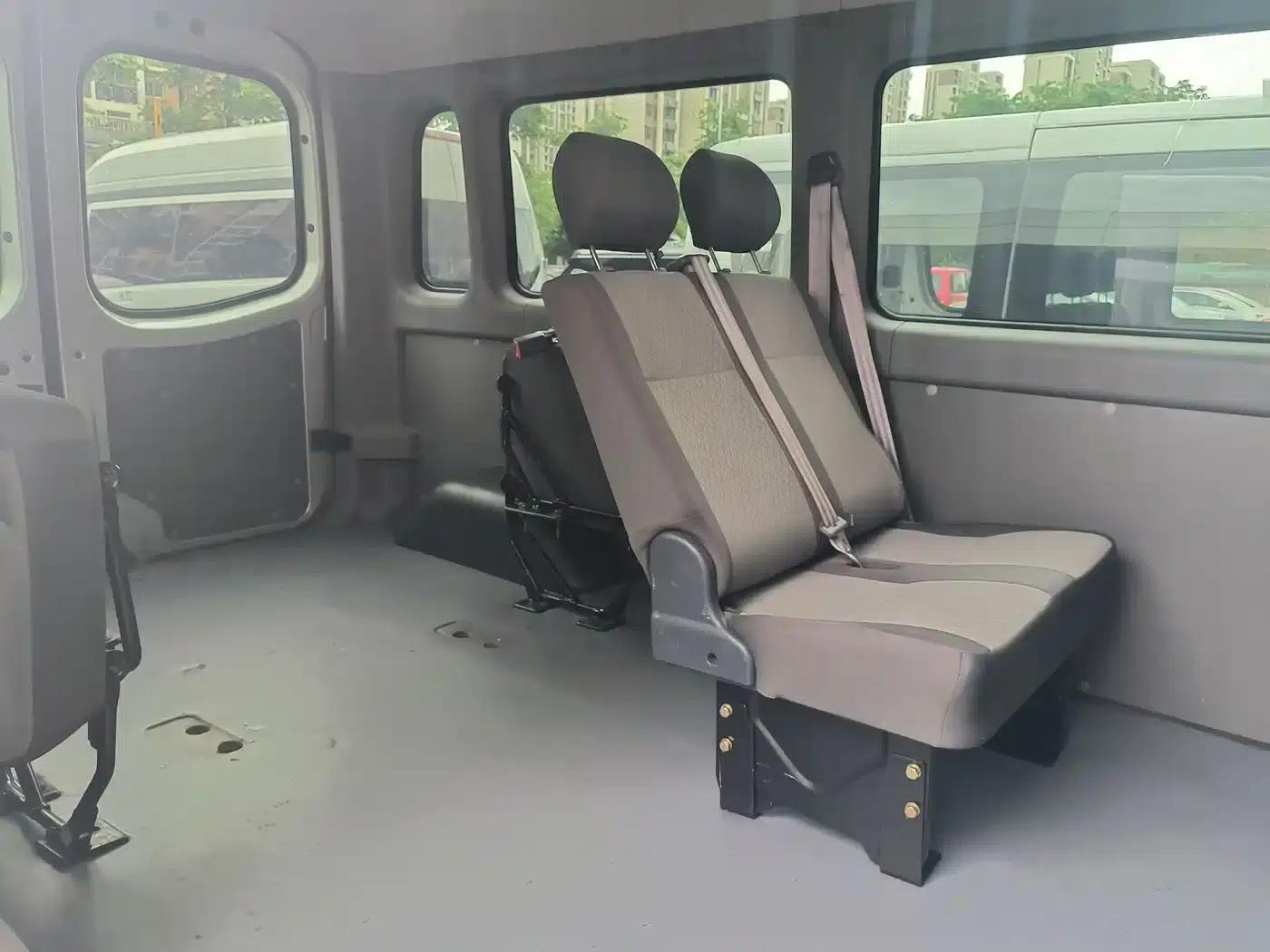 Starlight 2024 2.0T Long Wheelbase Express Single Tire Roof 5/6/7 Seats — миниатюра 5